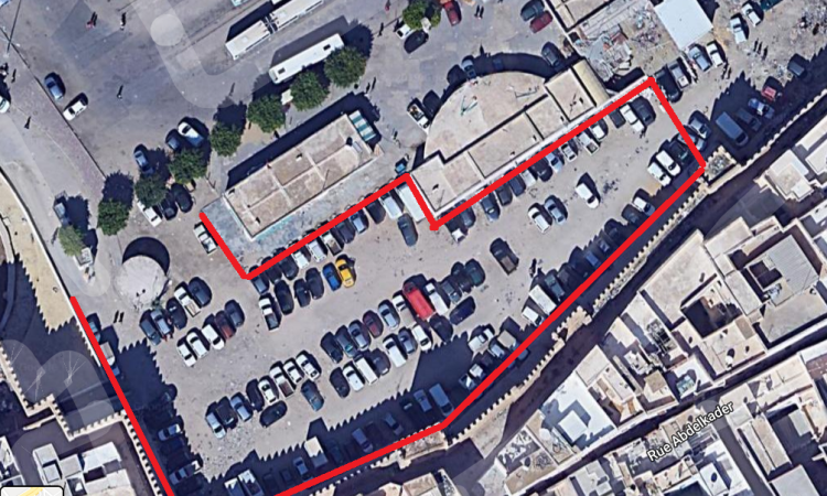 باب الجبلي وراء محطة الحافلات تحت السور