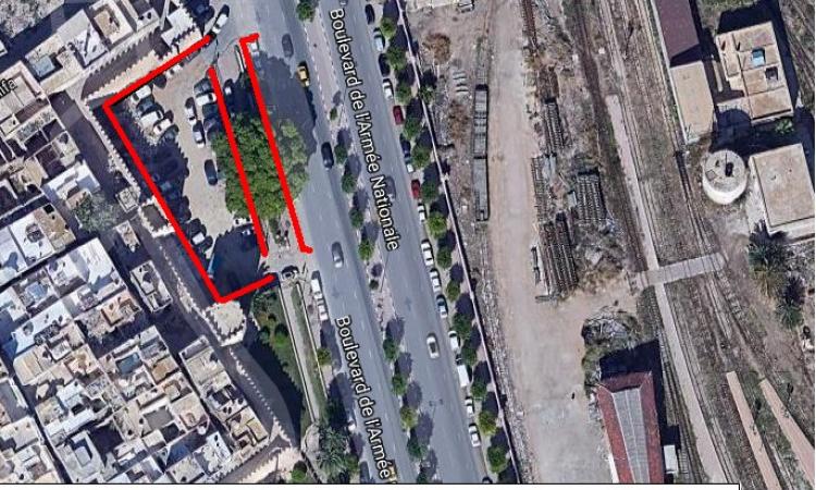 شارع الجيش تحت السور الملعب السابق مع استعمال جانب الرصيف في حدود الملعب فقط